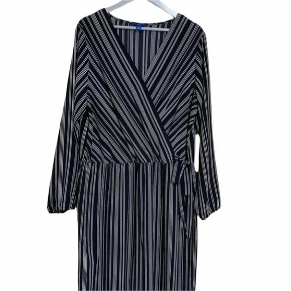 Apt. 9 XXL plus-size Black & white striped jumpsuit - Picture 3 of 7